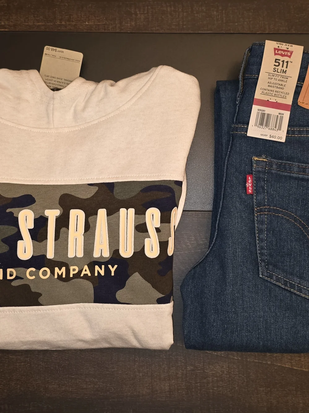 NWT Levi's Boys 2-Piece Hoodie & 511 Slim Jeans Outfit – Size 10